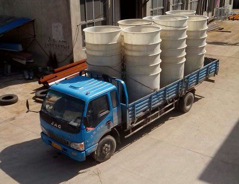 玻璃鋼桶發(fā)貨場景1